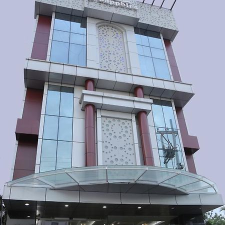Hotel D' Sapphire Guwahati Bagian luar foto