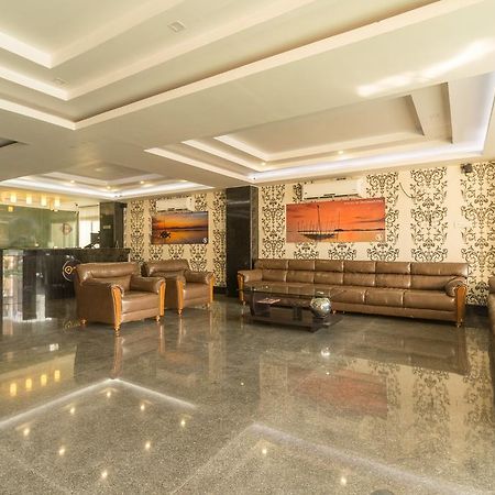 Hotel D' Sapphire Guwahati Bagian luar foto