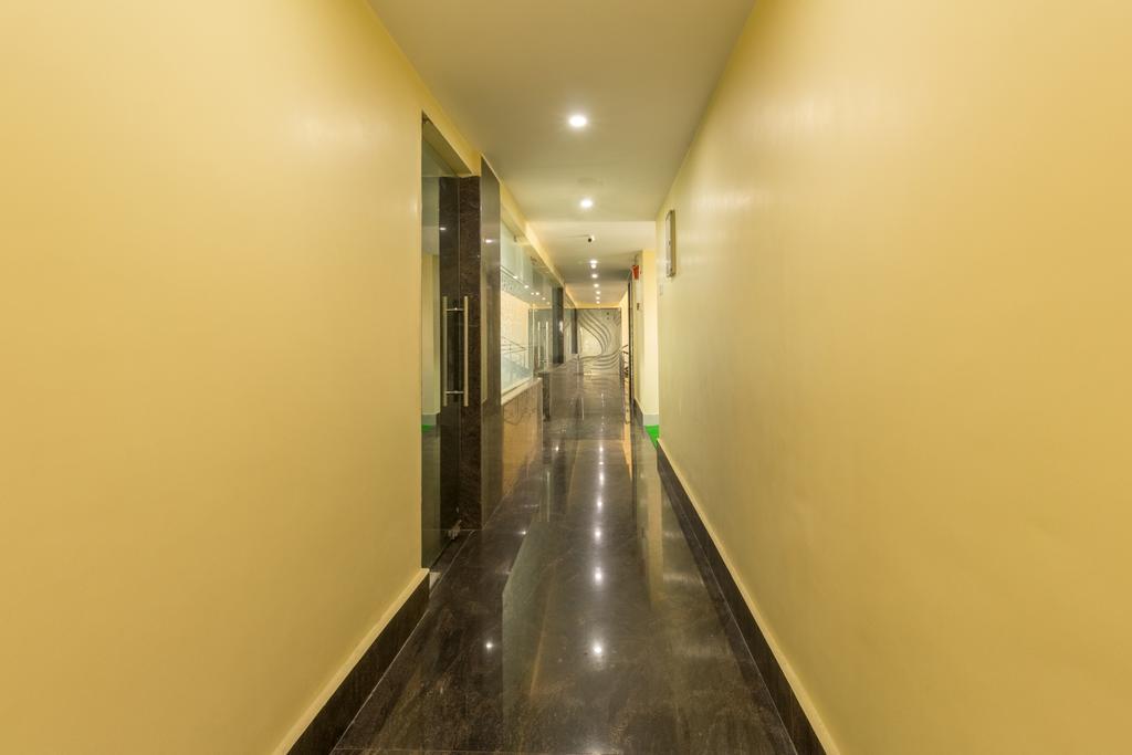 Hotel D' Sapphire Guwahati Bagian luar foto